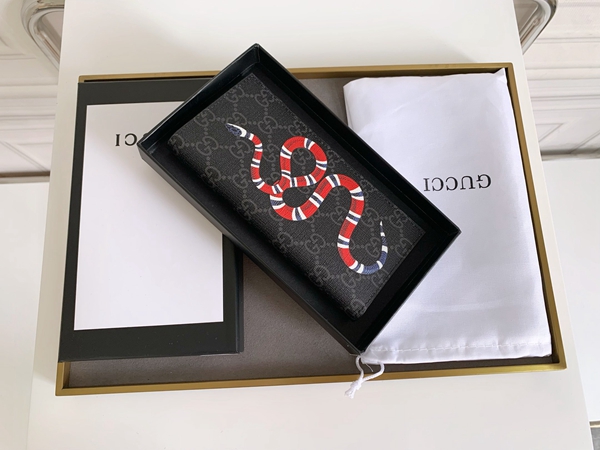 グッチ財布コピー正面デザイン